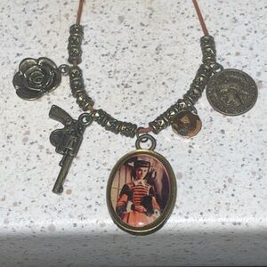 Western lady necklace